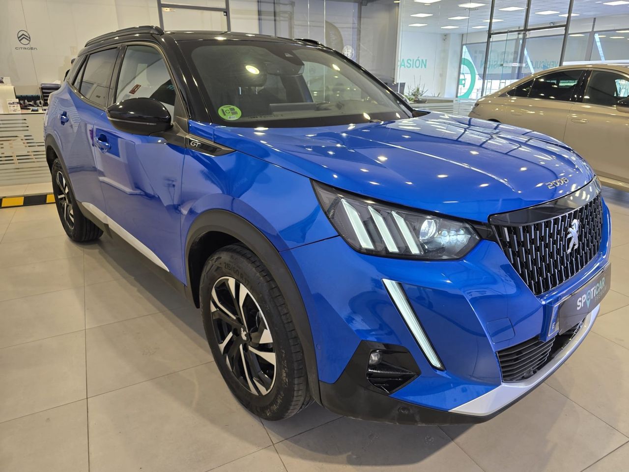 Peugeot 2008 GT PureTech 130 - Foto 5