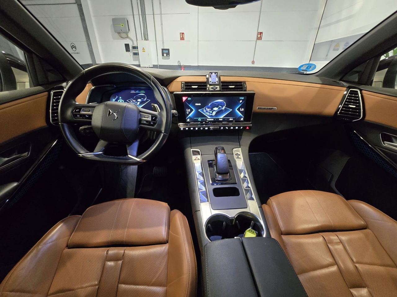 DS DS 7 Crossback E-TENSE 4x4 Grand Chic - Foto 9