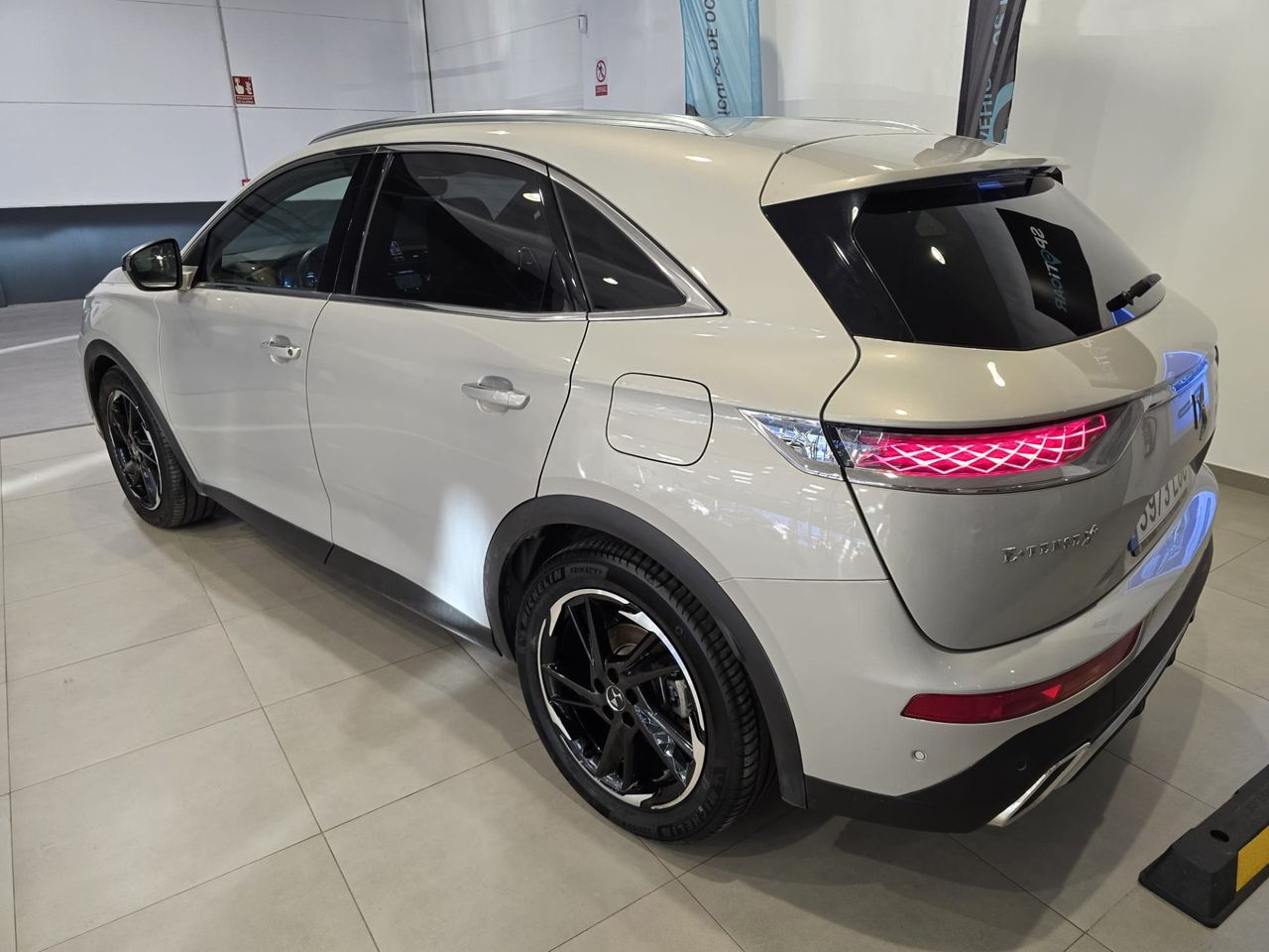 DS DS 7 Crossback E-TENSE 4x4 Grand Chic - Foto 8