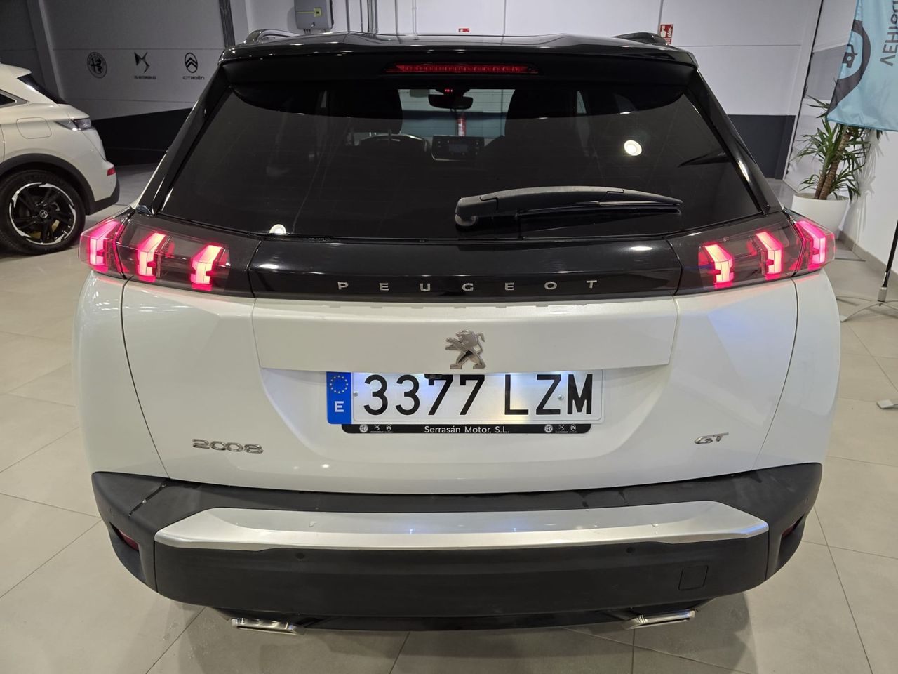 Peugeot 2008 GT PureTech 130 - Foto 7