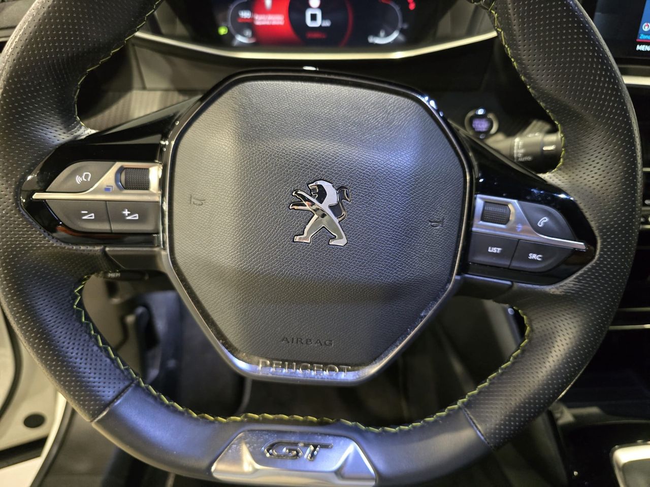 Peugeot 2008 GT PureTech 130 - Foto 15