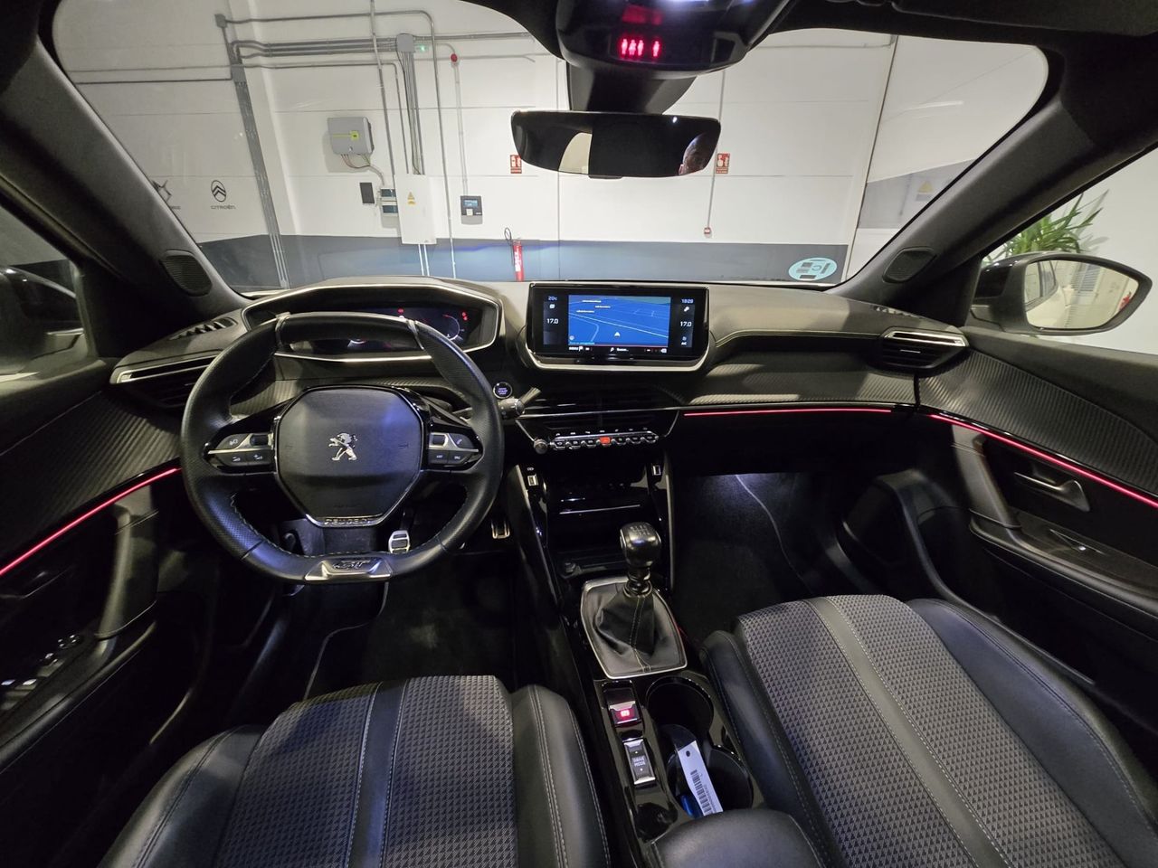 Peugeot 2008 GT PureTech 130 - Foto 11
