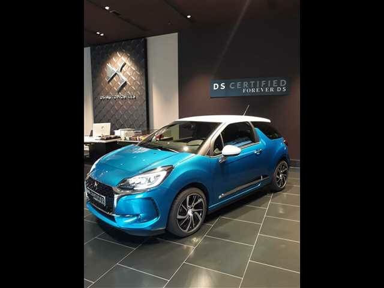 Conexiones usb y aux  de segunda mano - ds automobiles ds 3 2017 /