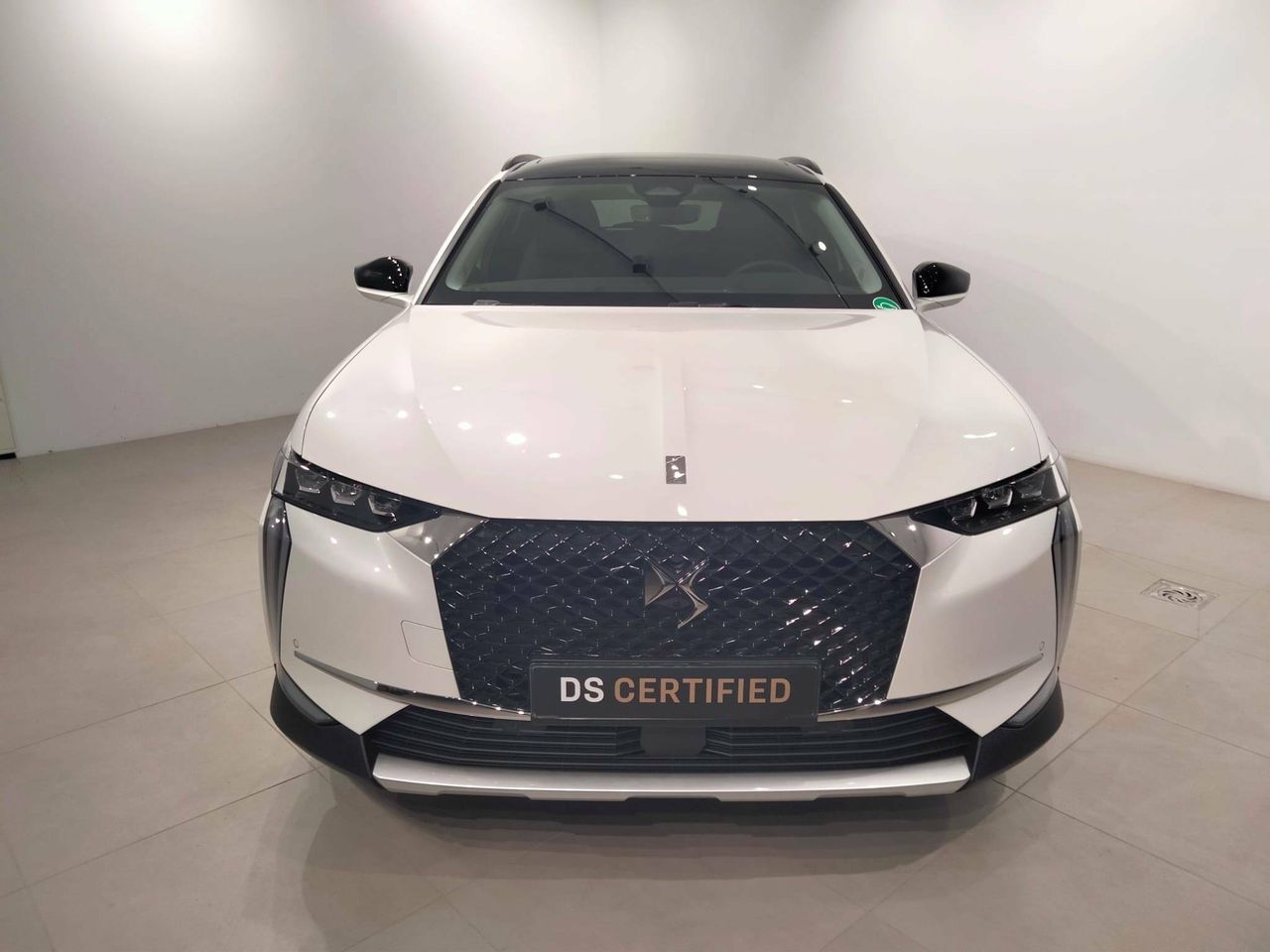 ds automobiles ds 4 2023 / foto grande (2)