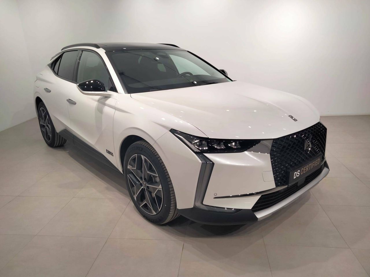 ds automobiles ds 4 2023 / foto grande (3)