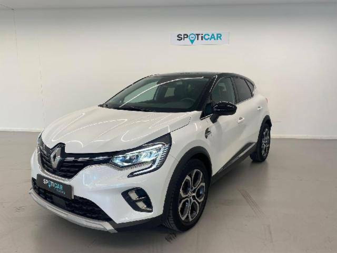 renault captur 2022 /