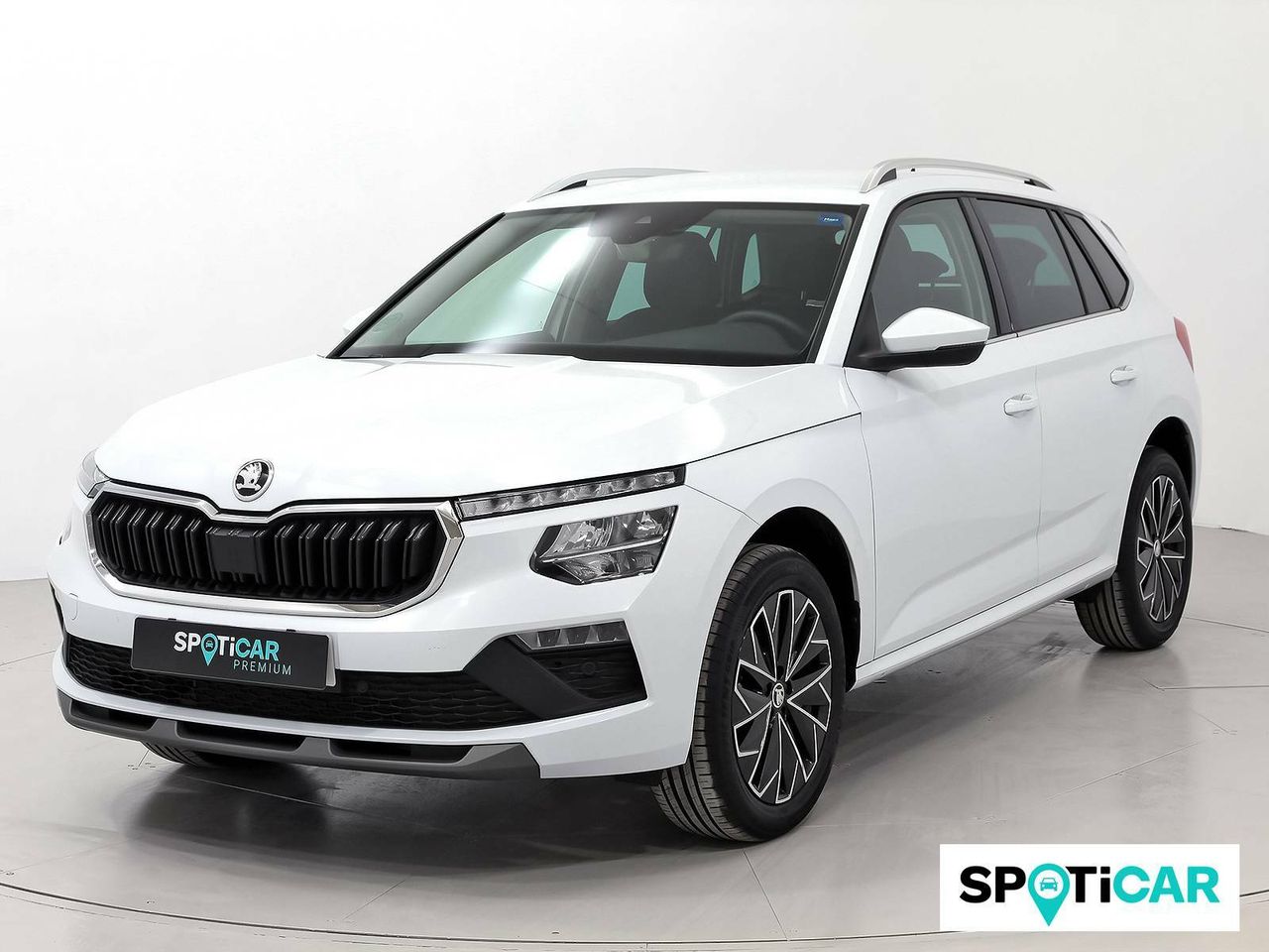 Mazda 2 blanco 115cv  de segunda mano - skoda kamiq 2024 /