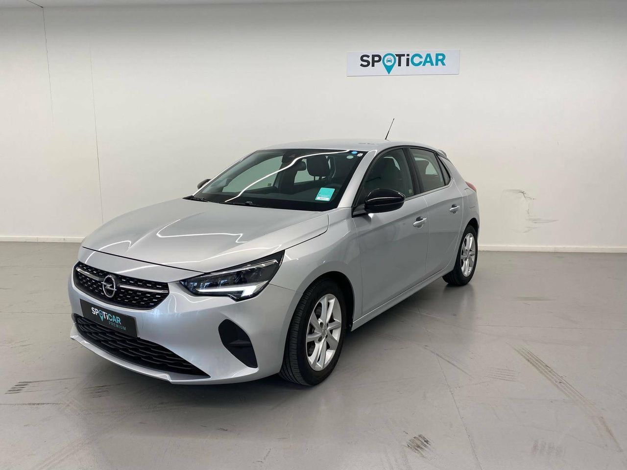 C3 2023 tecnologia led  de segunda mano - opel corsa 2023 /