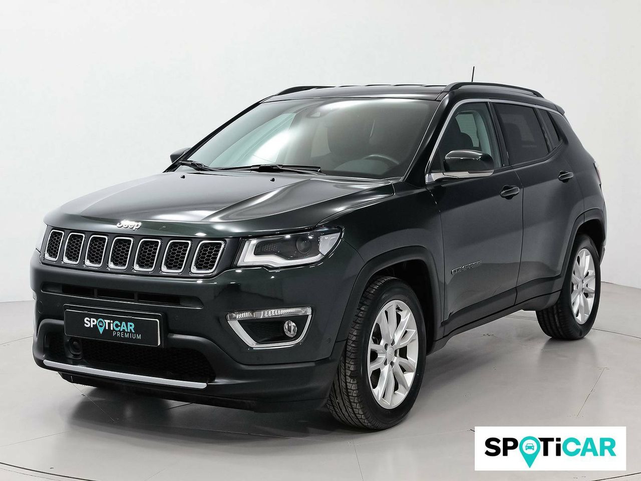 3 plazas individuales aparcamiento  de segunda mano - jeep compass 2021 /