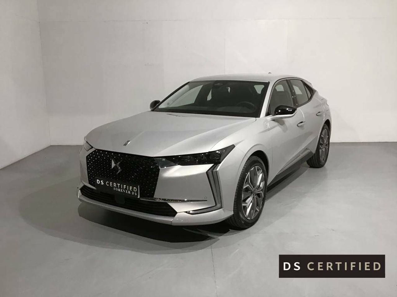 Foto ds automobiles ds 4 2023 /