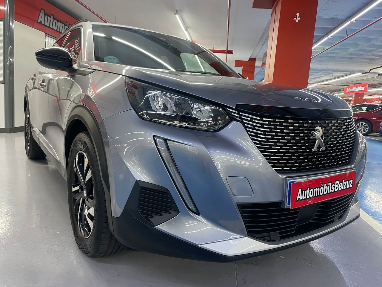 peugeot 2008 2023 / foto grande (3)