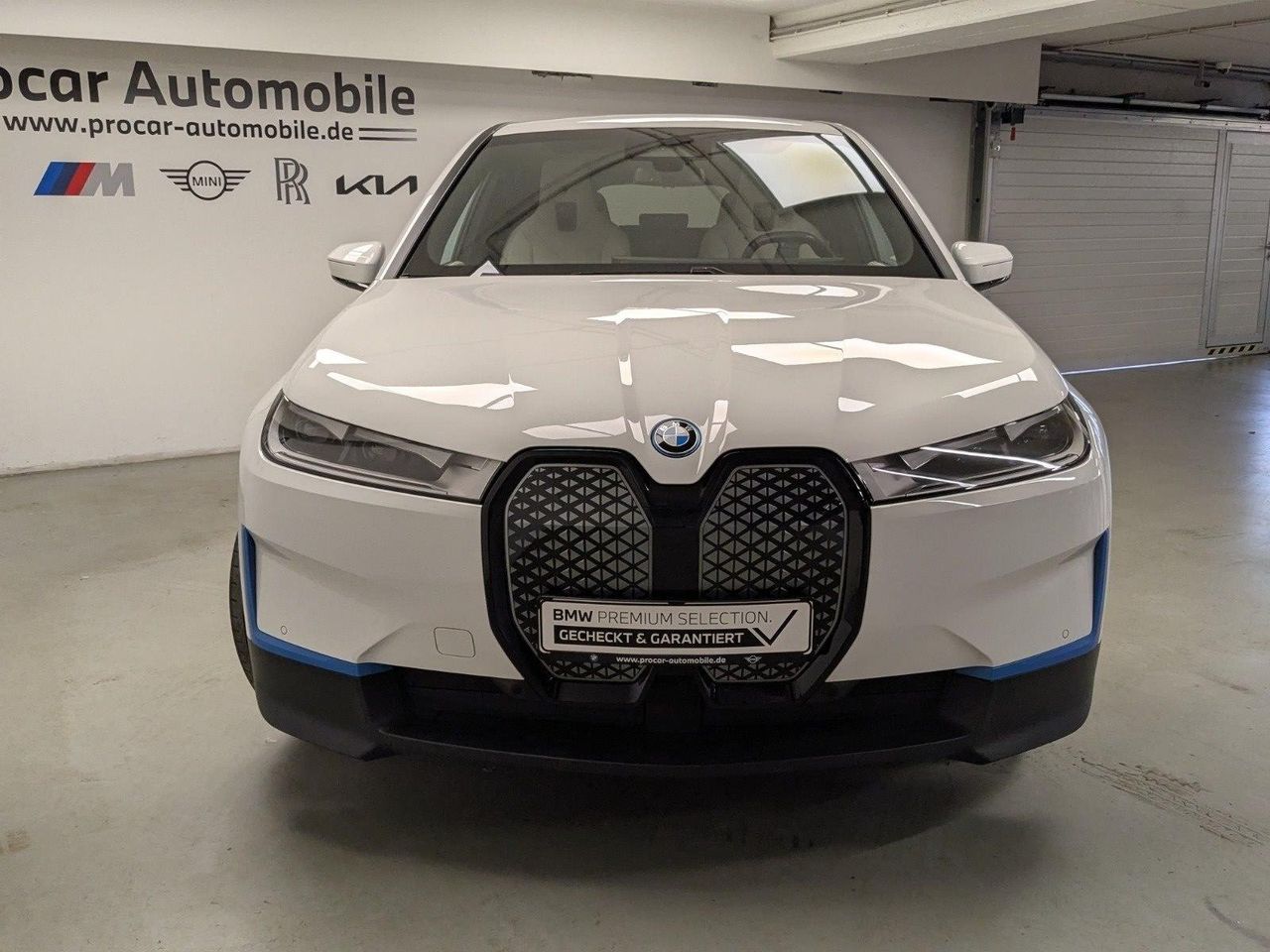 BMW iX xDrive40 - foto 3