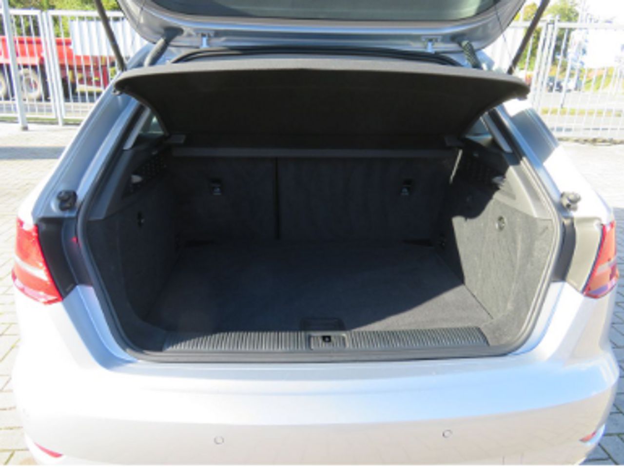 bg