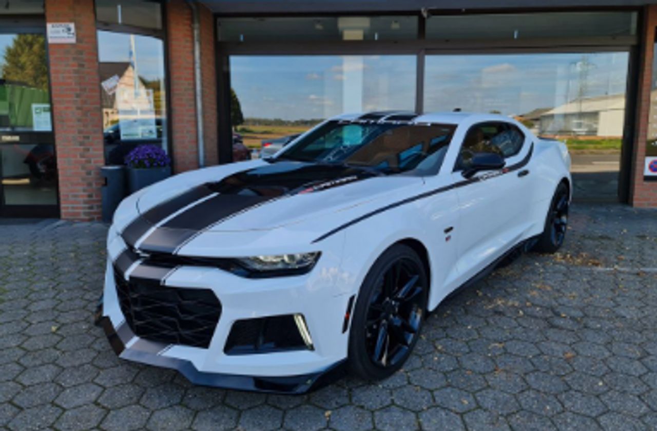 Foto chevrolet camaro 2021 /