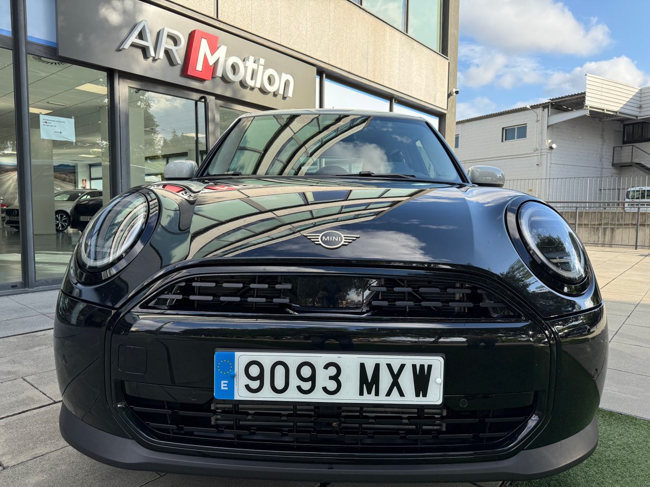 mini mini 2025 / foto grande (2)