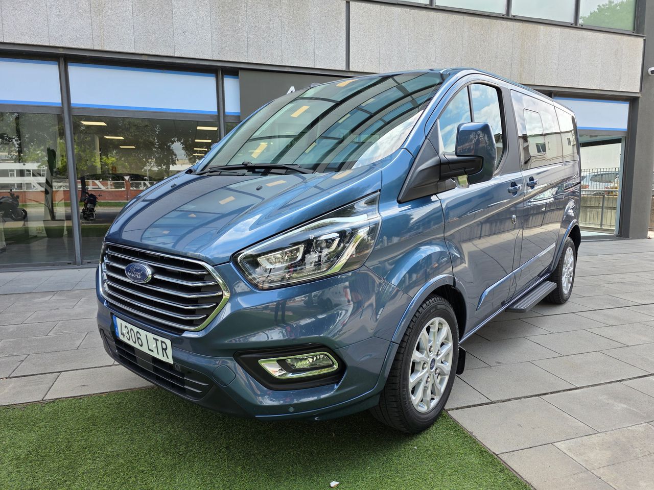 ford tourneo custom 2022 /
