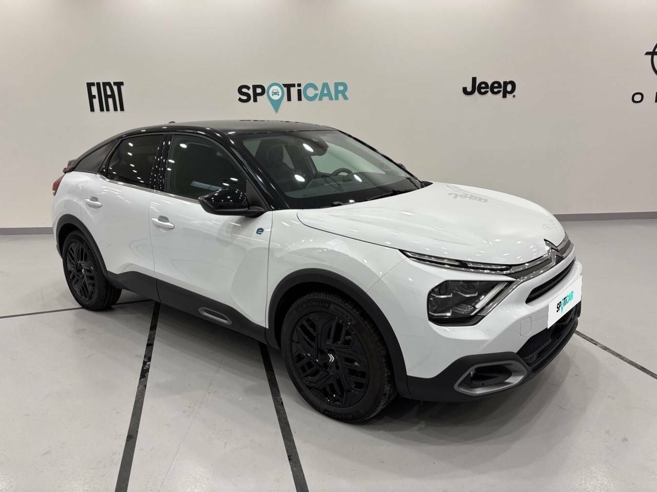 citroën c4 2024 / foto grande (3)