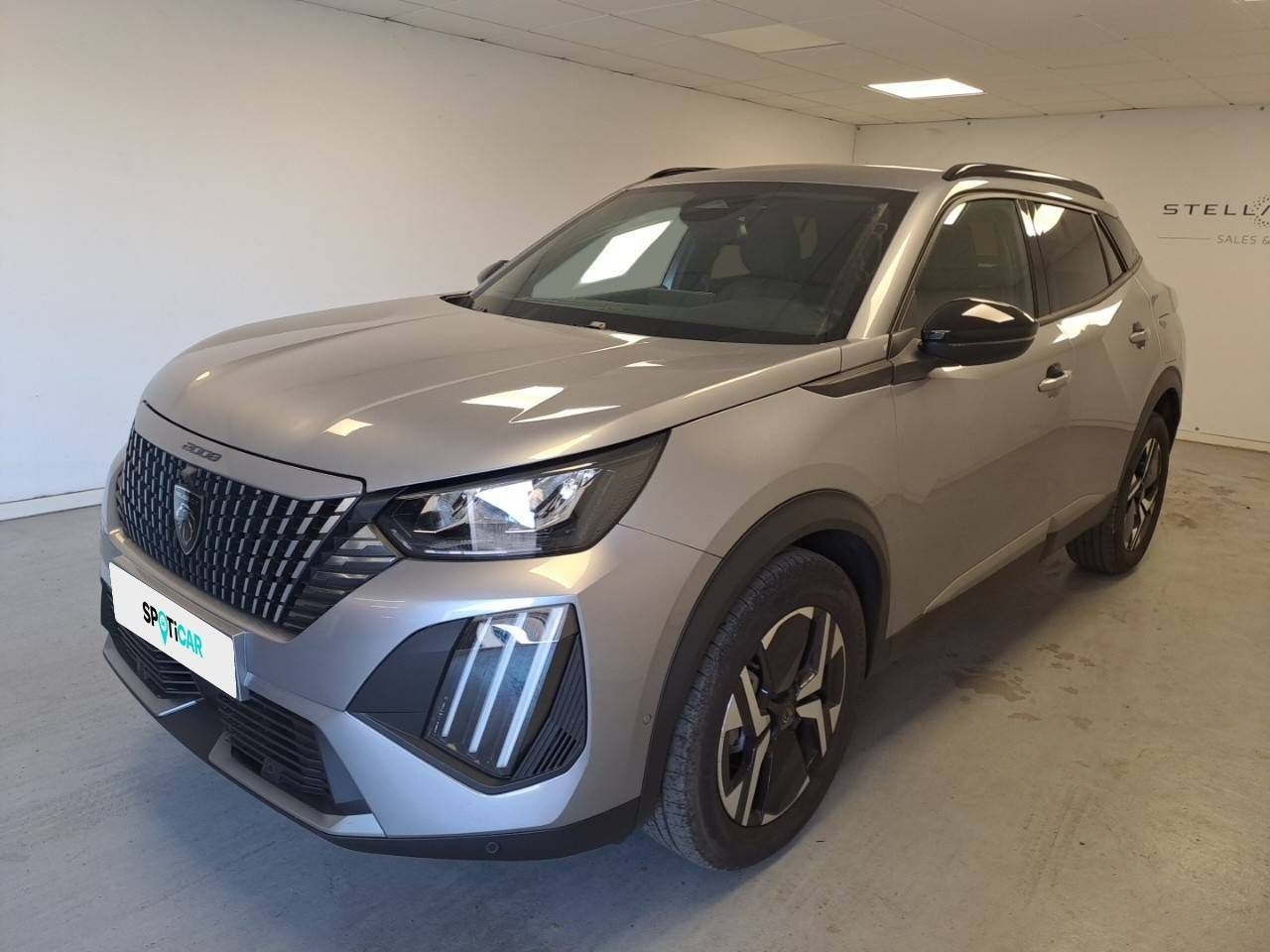 Peugeot 2008 2 1.2 100 cv Allure