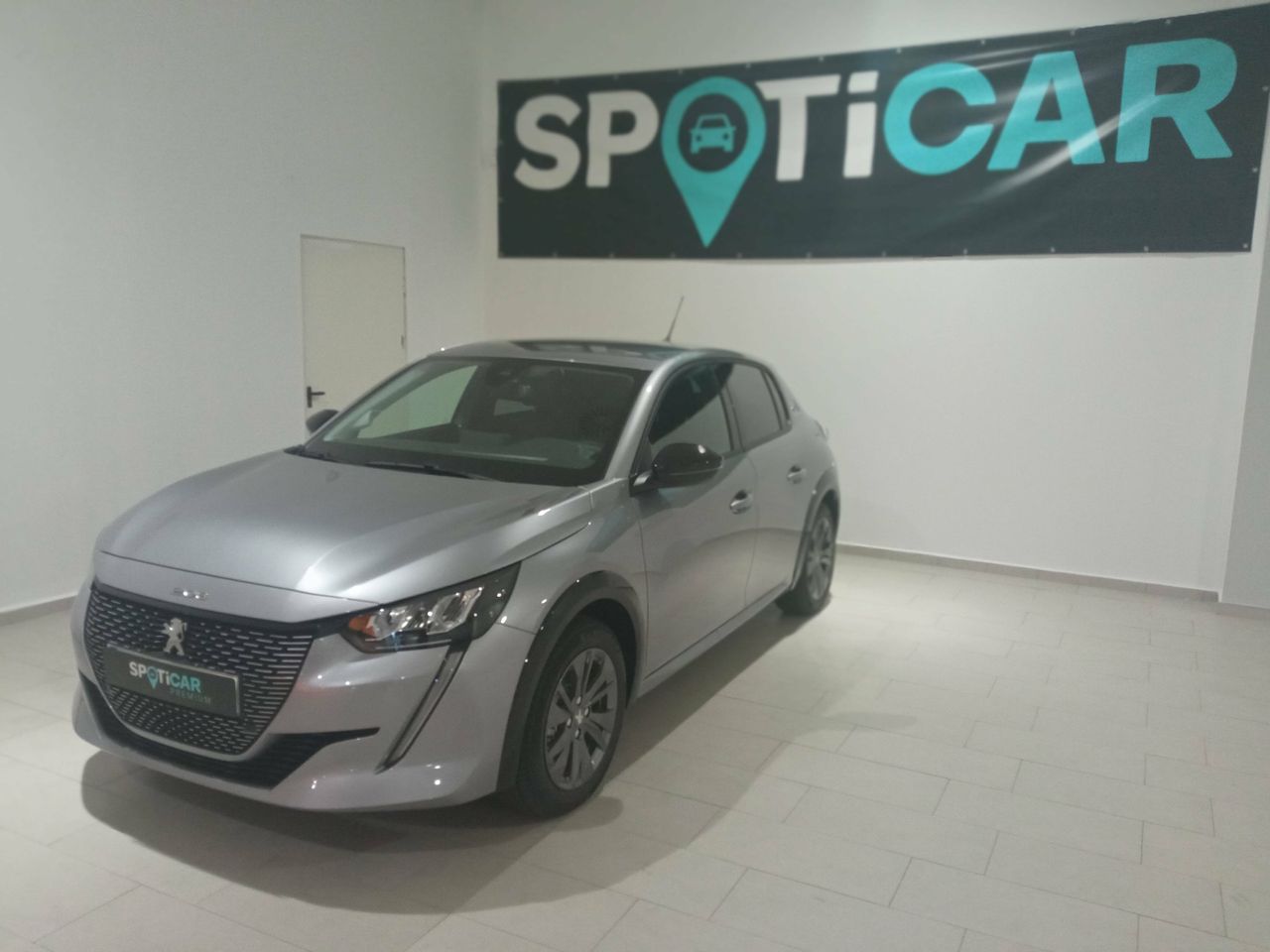 Foto peugeot 208 2023 /