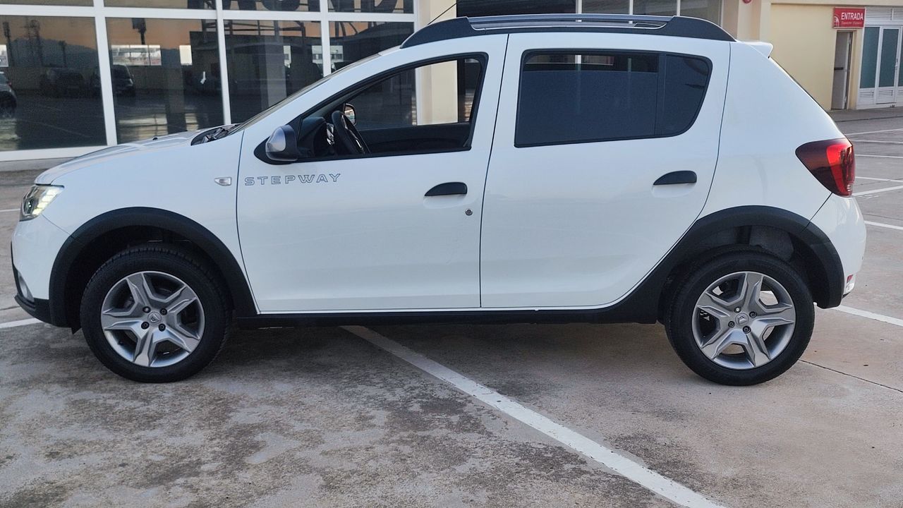 dacia sandero stepway 2019 / foto grande (3)