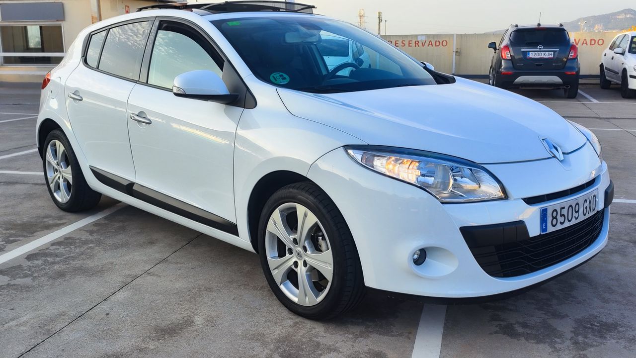 renault megane 2010 /