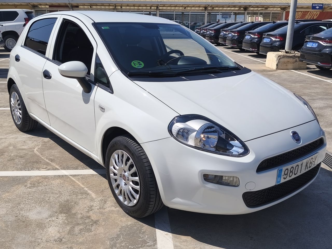 Fiat  de segunda mano - fiat punto 2017 /
