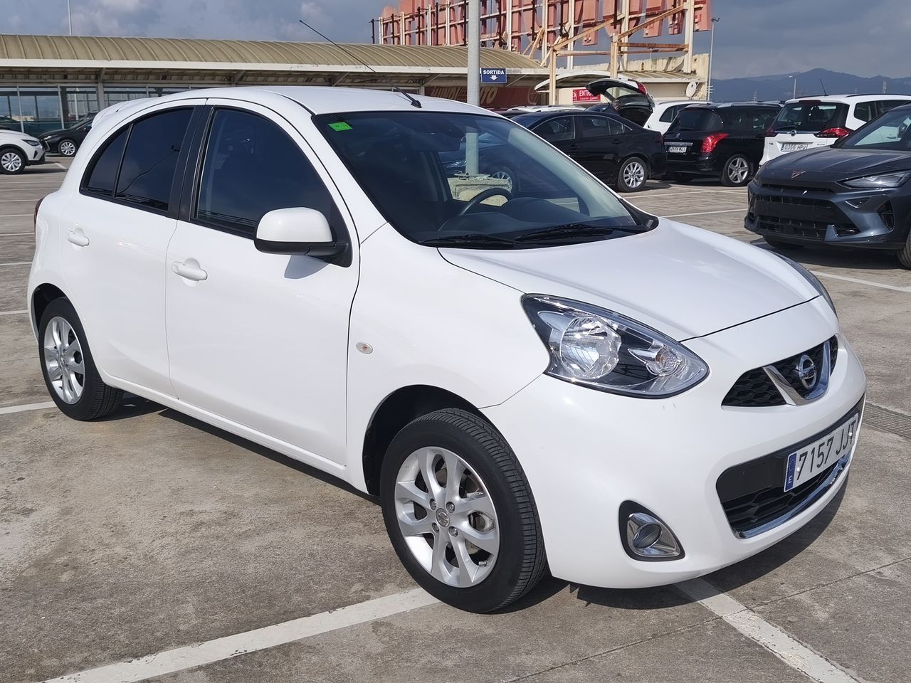Foto nissan micra 2015 /