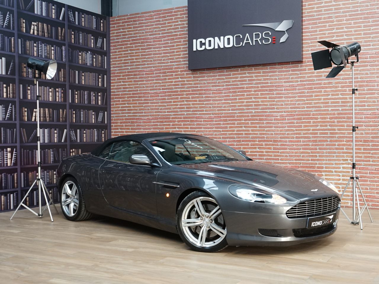 Foto aston martin db9 2006 /