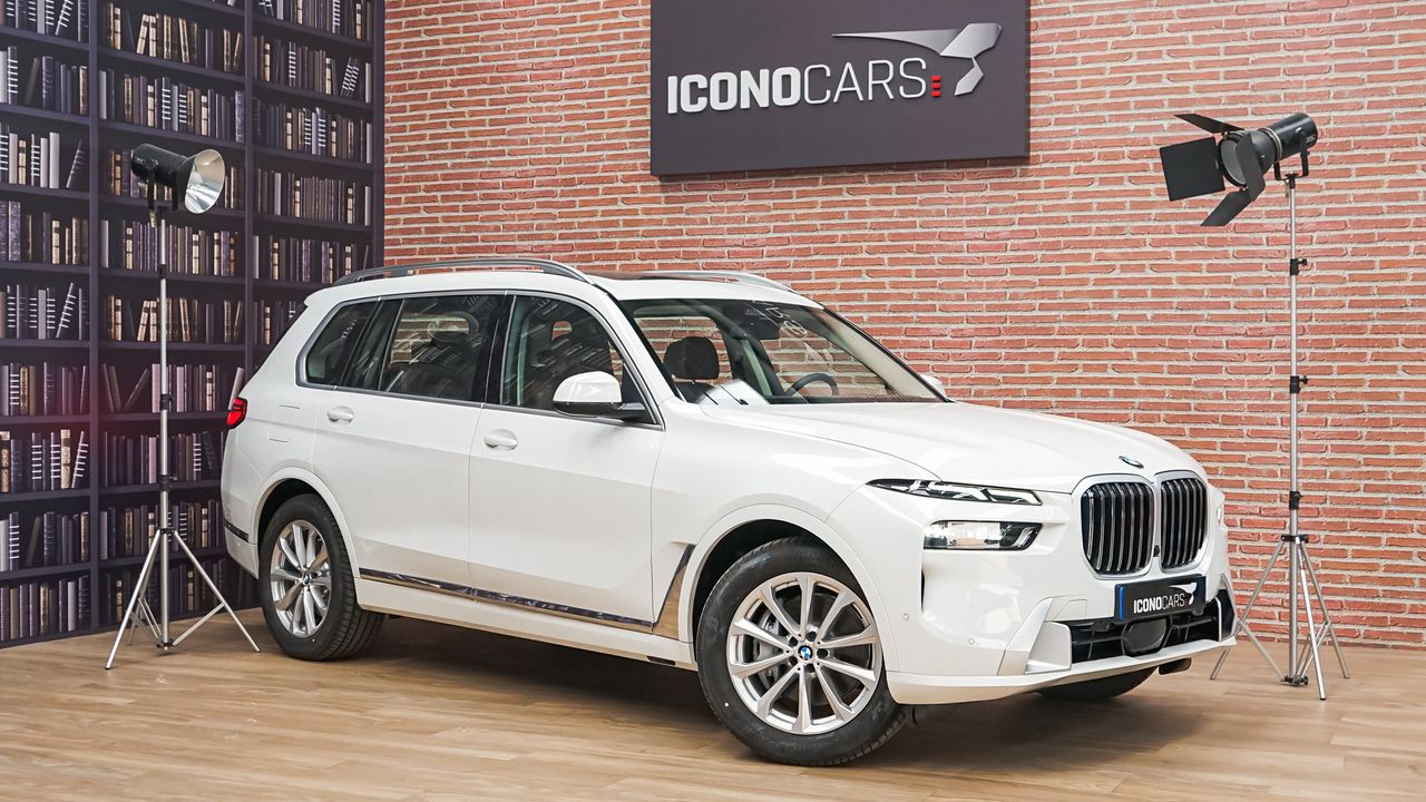 Foto bmw x7 2025 /