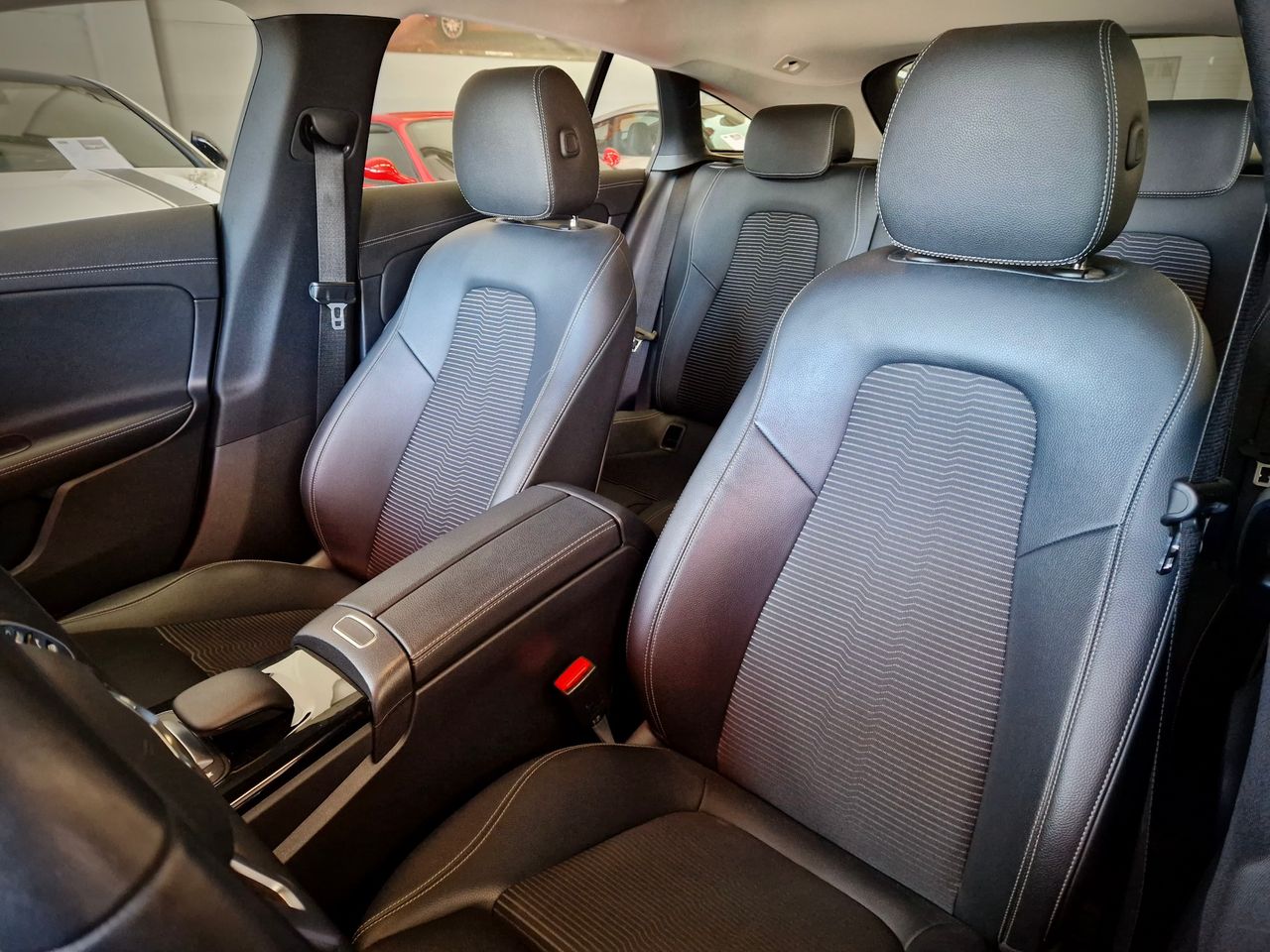 mercedes cla 2022 / foto grande (2)