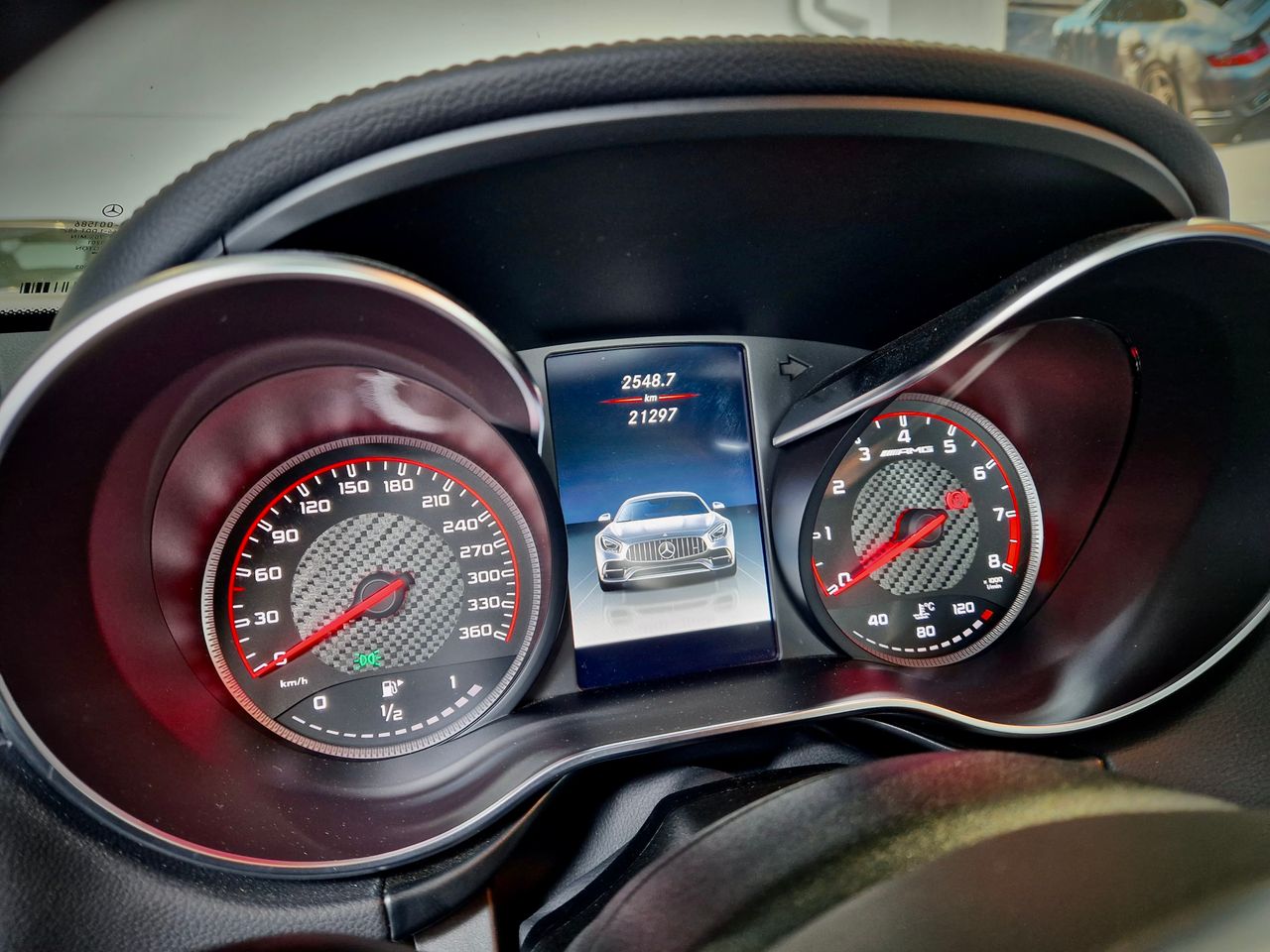 Mercedes AMG-GT  S.  - Foto 13