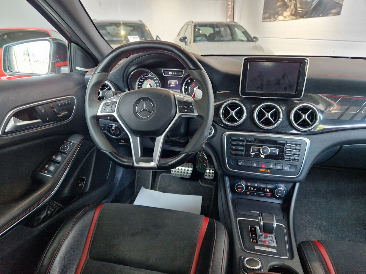 Mercedes GLA 45 Edition One  - Foto 23