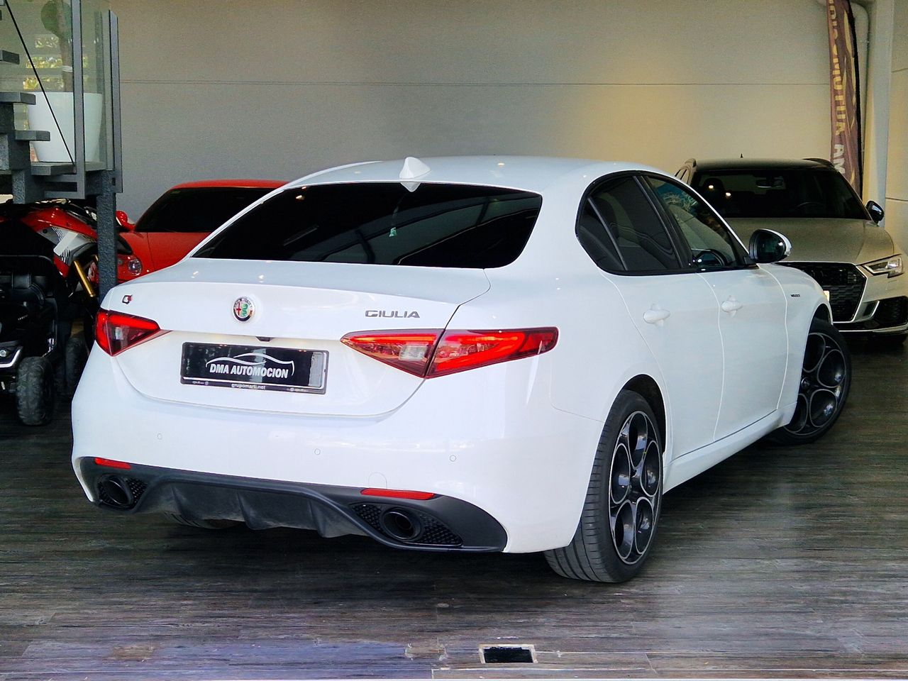 alfa romeo giulia 2022 / foto grande (3)