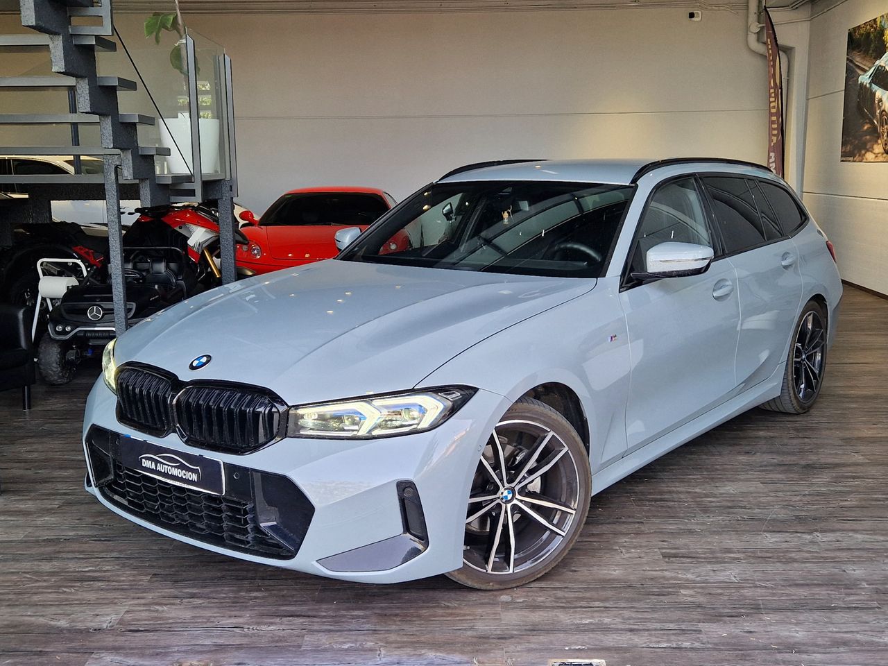 Foto bmw serie 3 2023 /