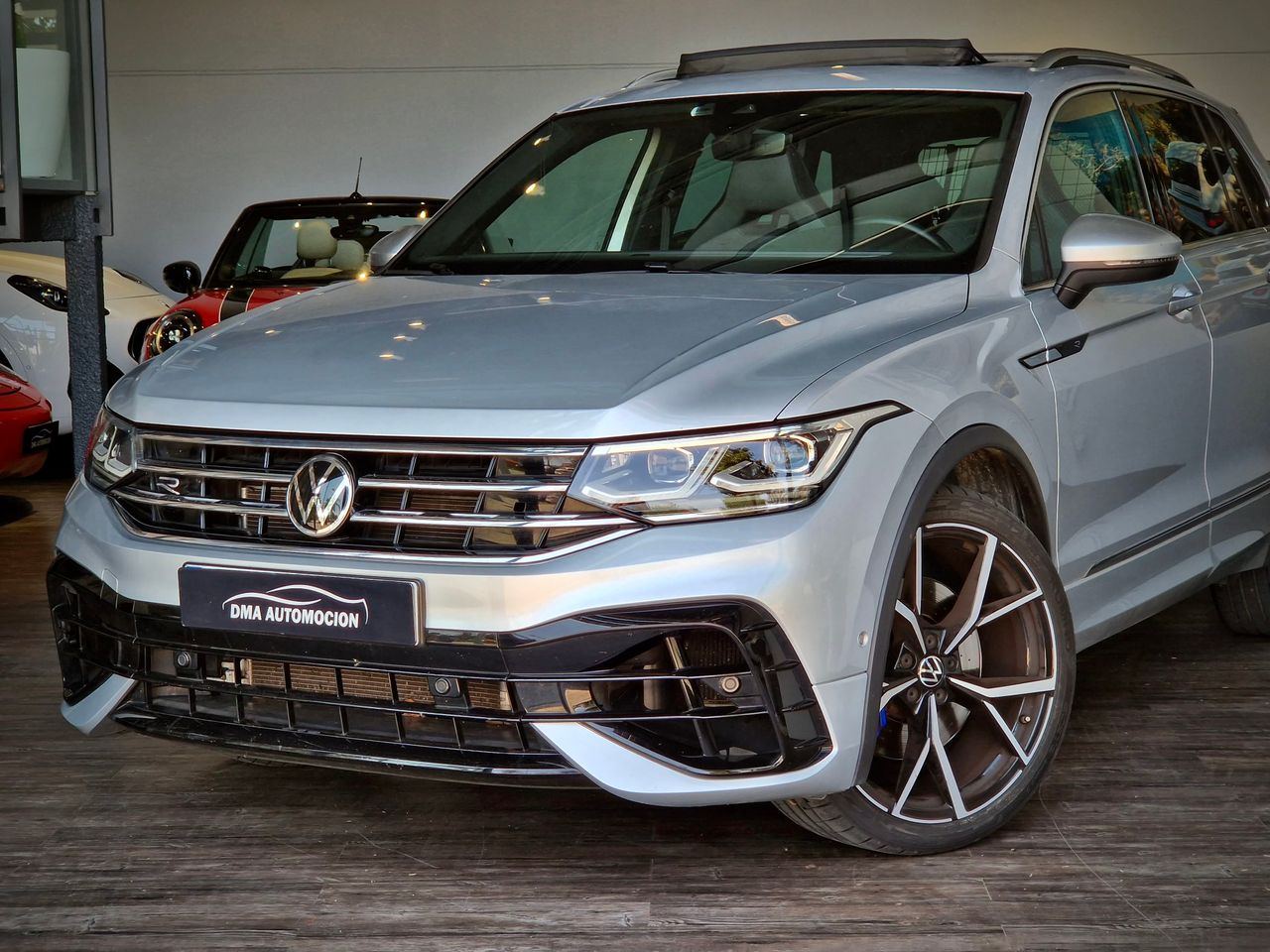 Volkswagen Tiguan R  - Foto 11