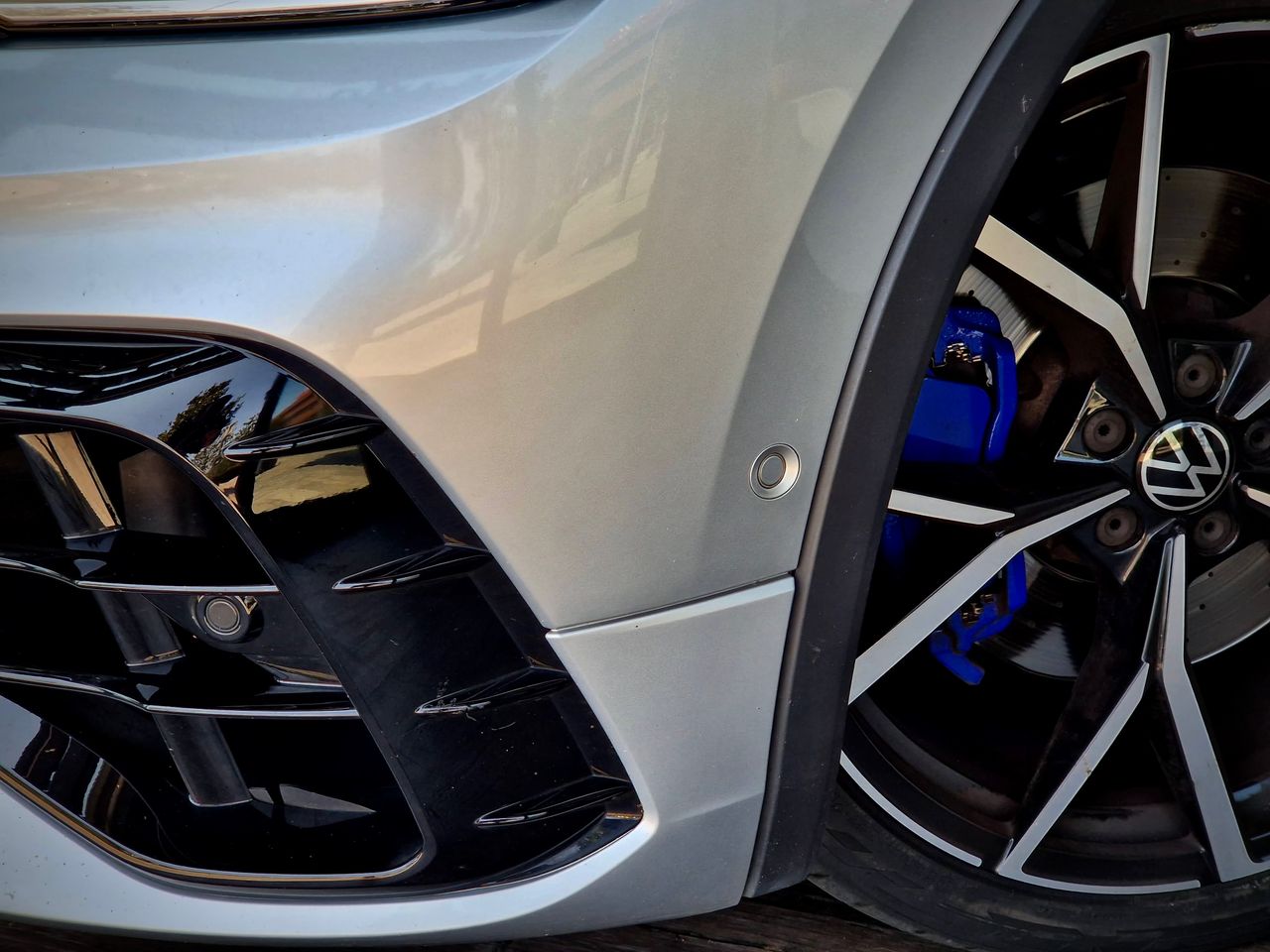 Volkswagen Tiguan R  - Foto 13