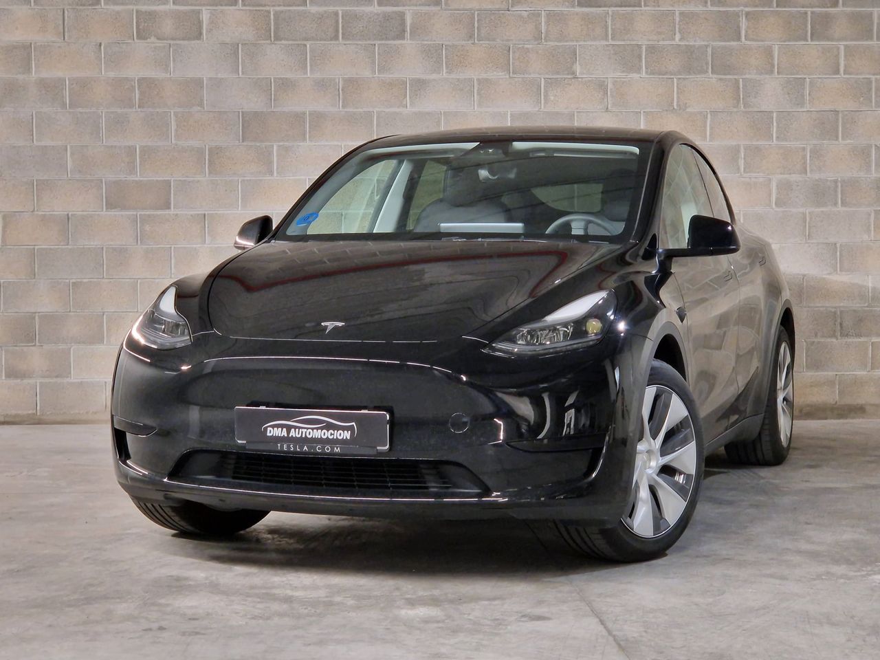 Foto tesla model y 2024 /