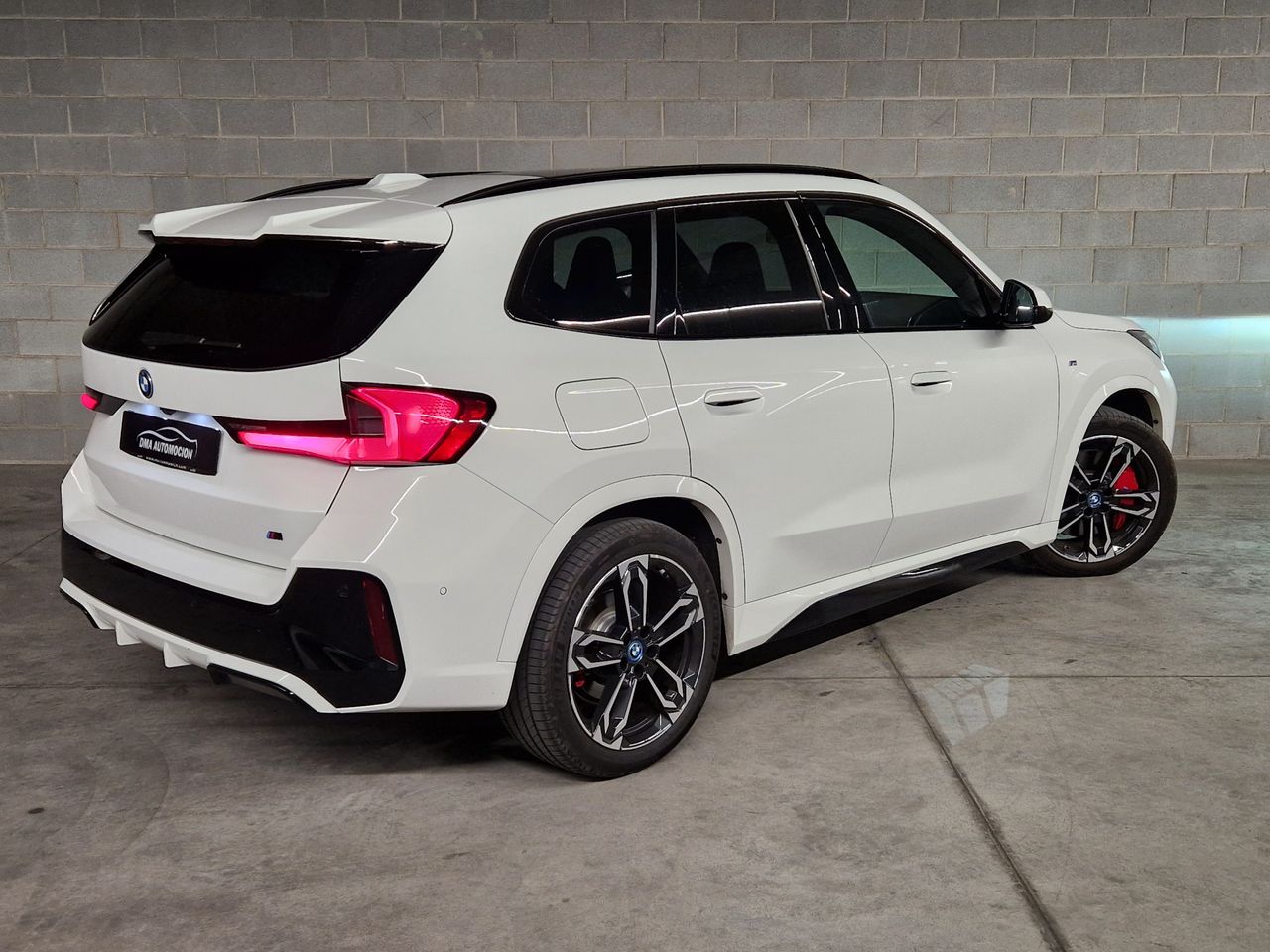 BMW iX1 xDrive30e  - Foto 3