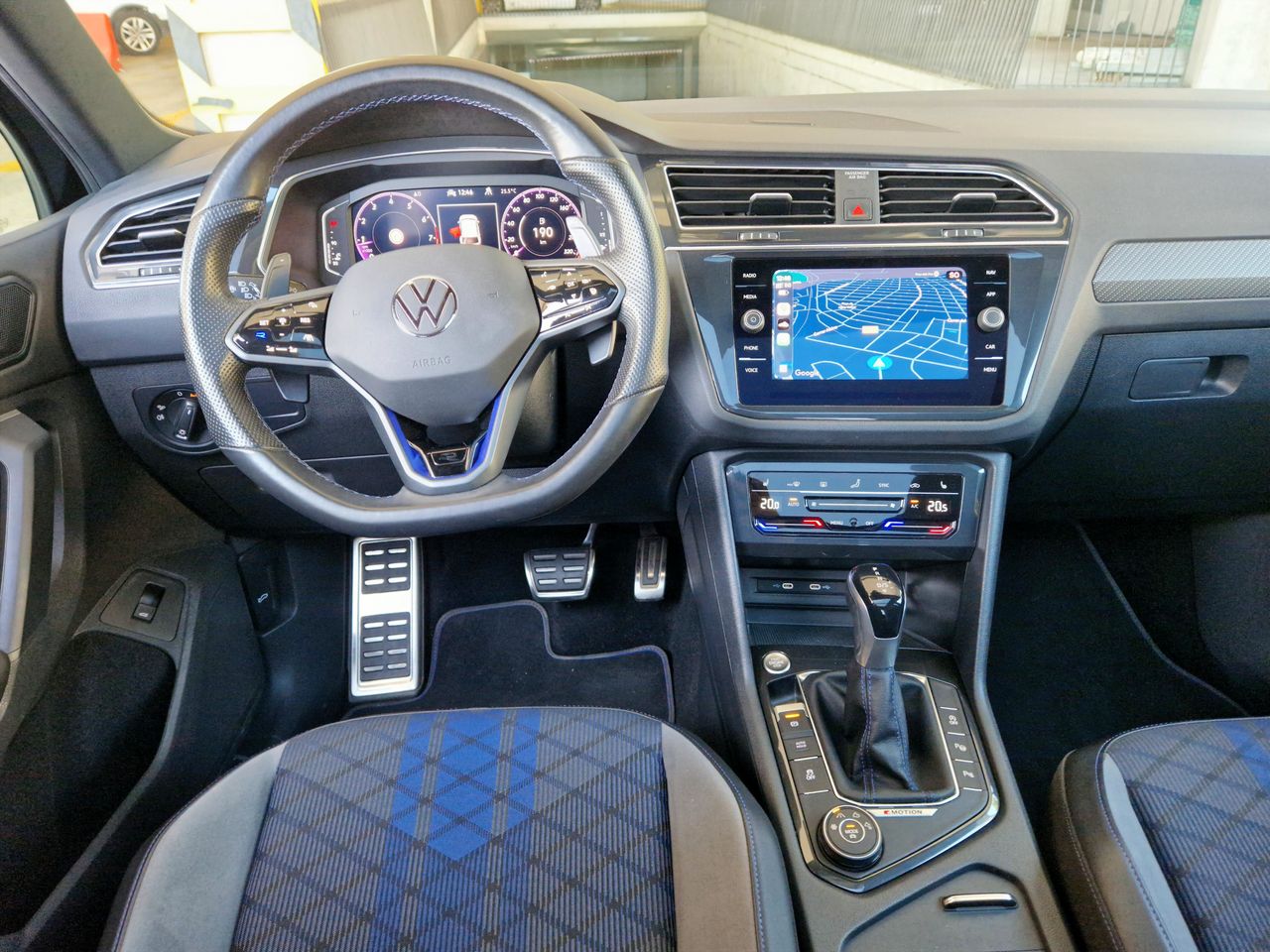 Volkswagen Tiguan R - Foto 13