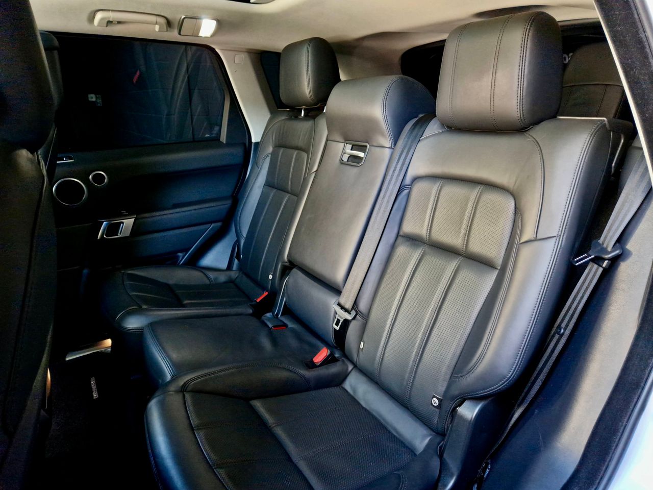 Land-Rover Range Rover Sport HSE  - Foto 29