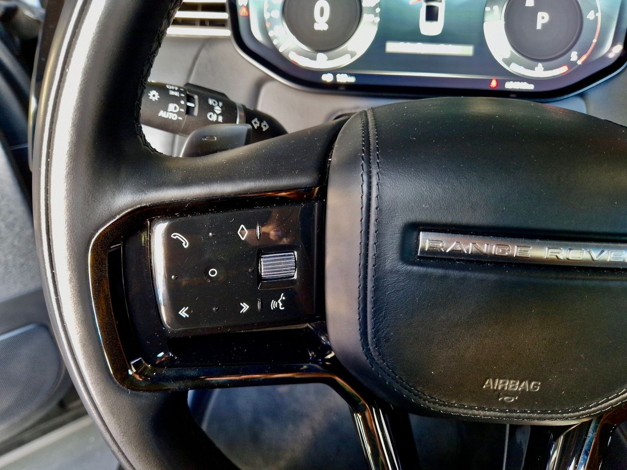 Land-Rover Range Rover Sport Dynamic SE  - Foto 12