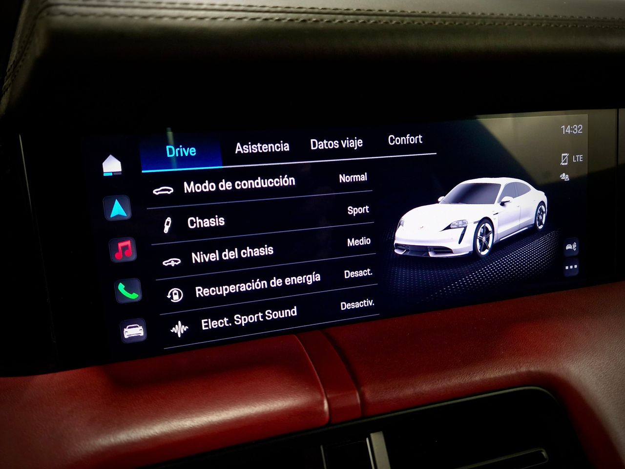 Porsche Taycan TURBO - Foto 27