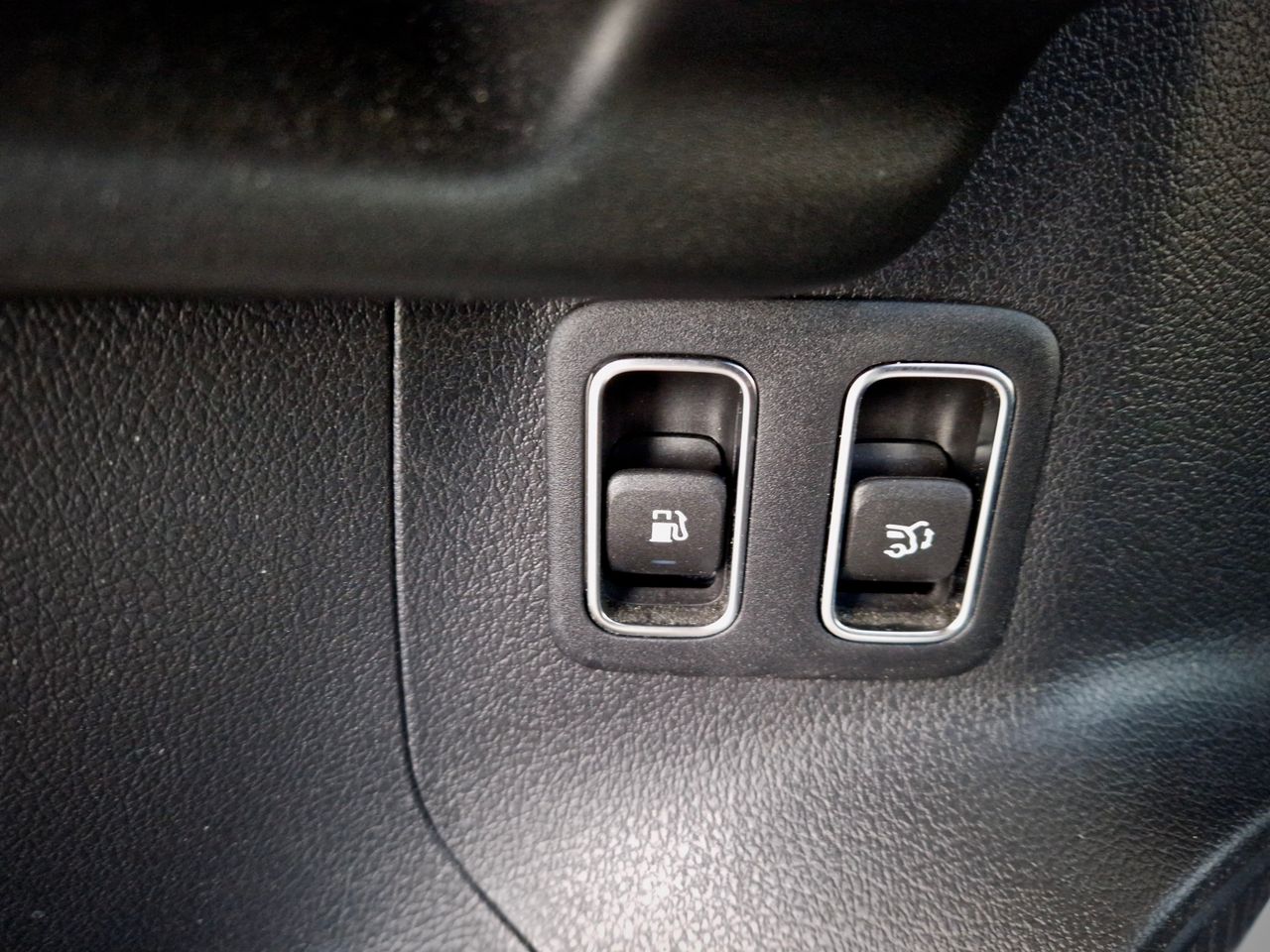 Mercedes GLA 250e - Foto 29