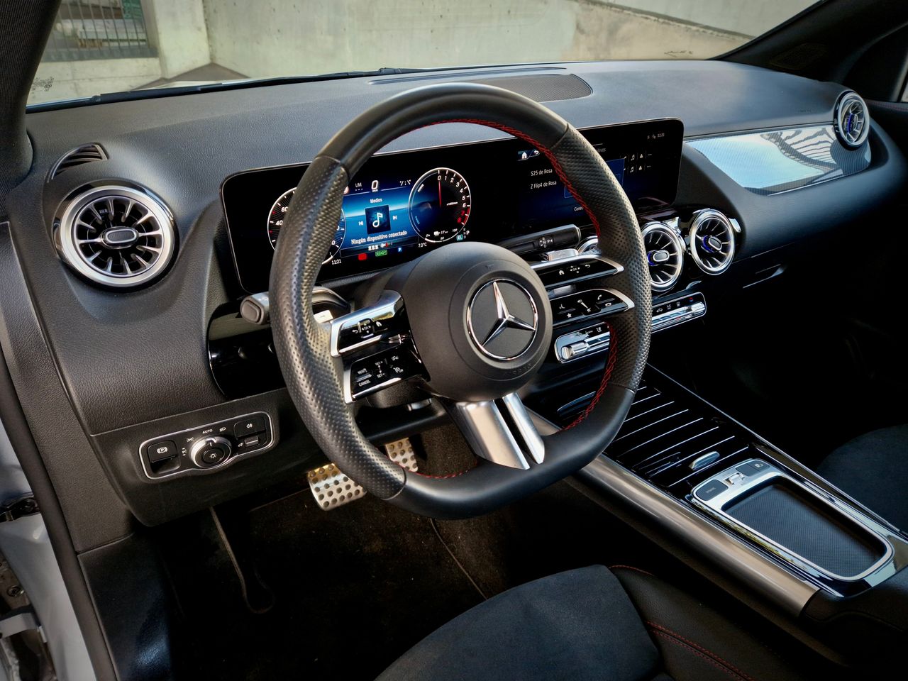 Mercedes GLA 250e - Foto 20