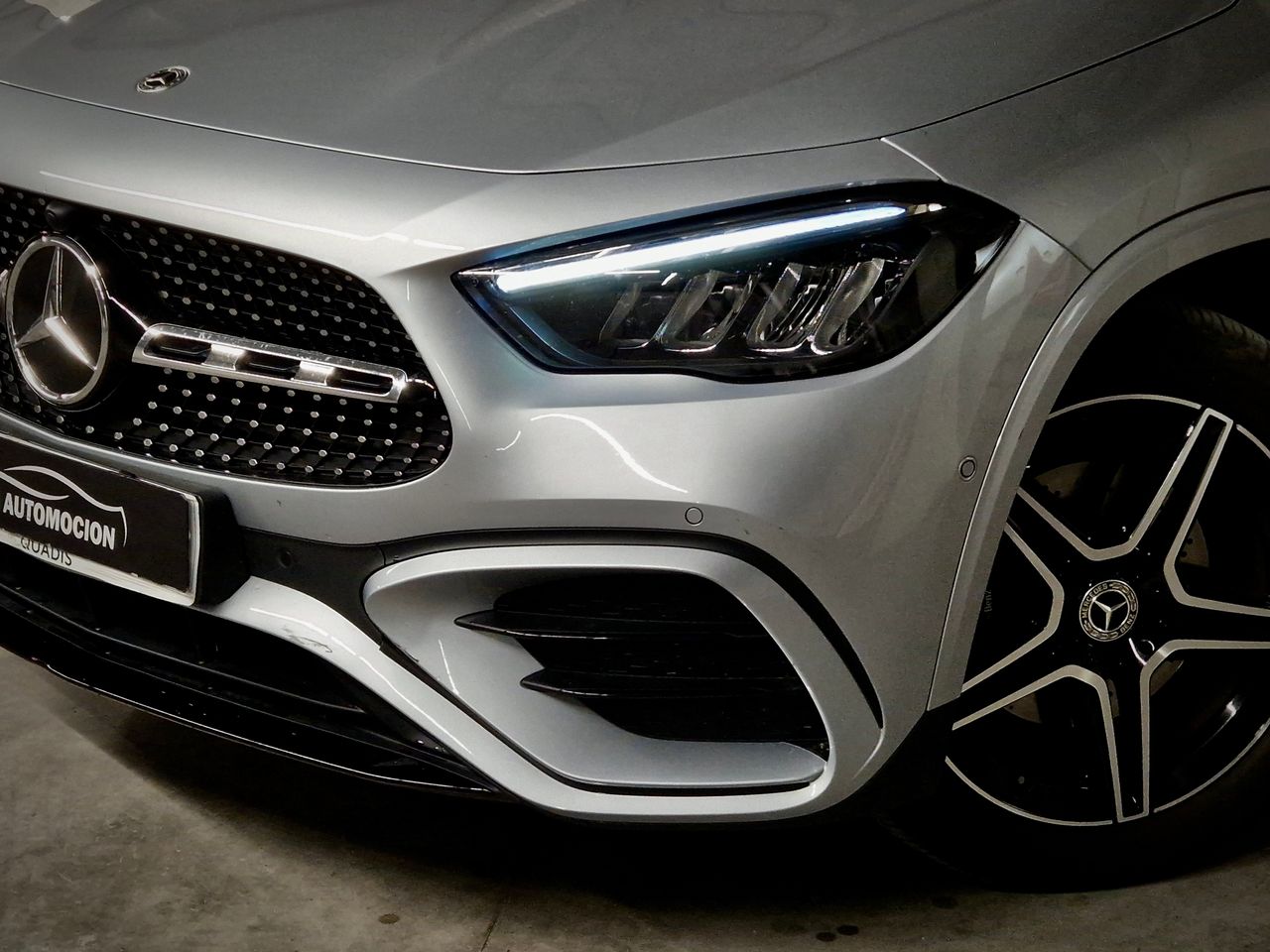 Mercedes GLA 250e - Foto 18