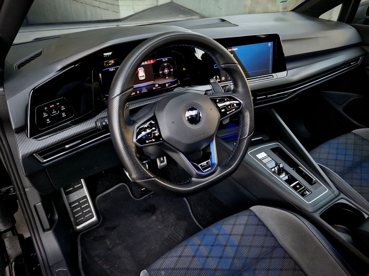 Volkswagen Golf R - Foto 28