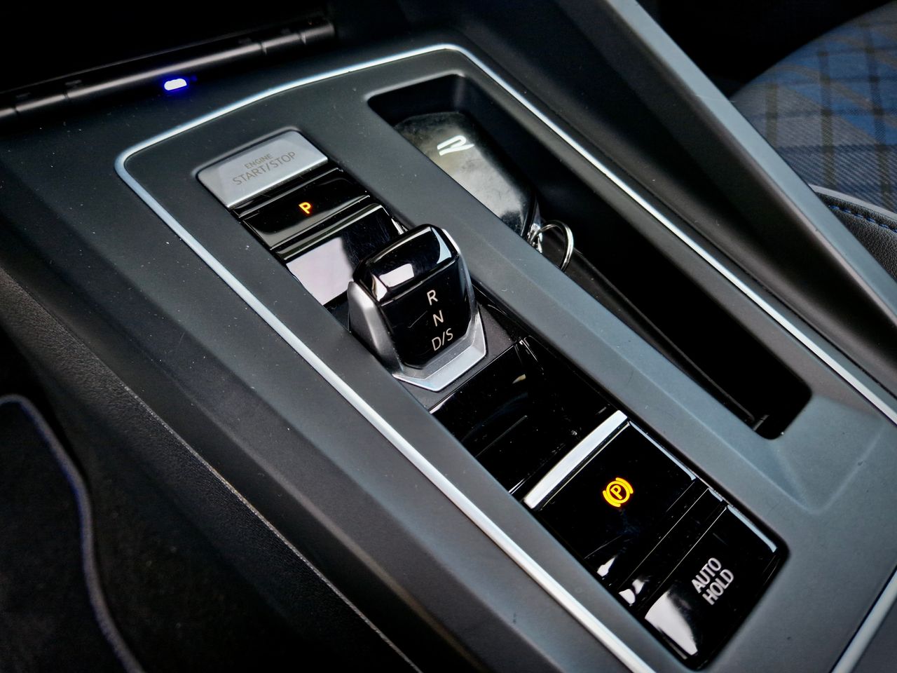 Volkswagen Golf R - Foto 25