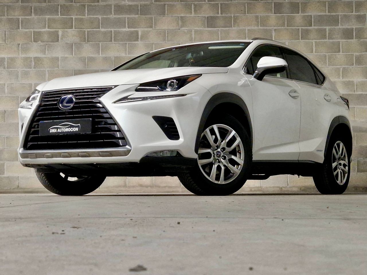 Lexus NX 300h - Foto 8