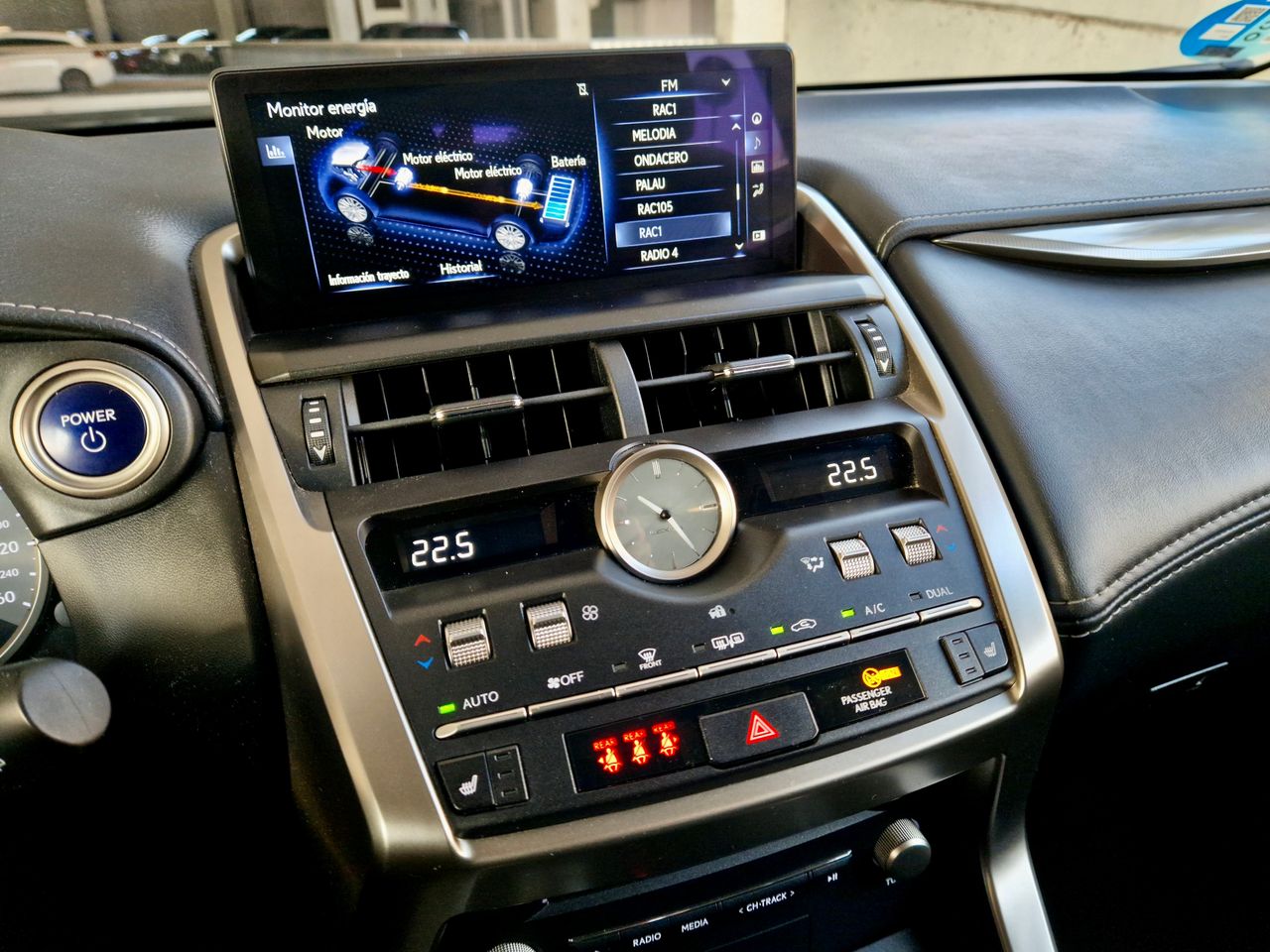 Lexus NX 300h - Foto 22