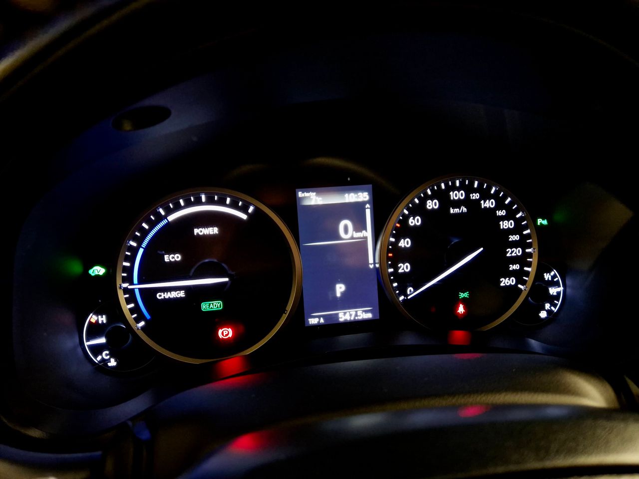 Lexus NX 300h - Foto 34